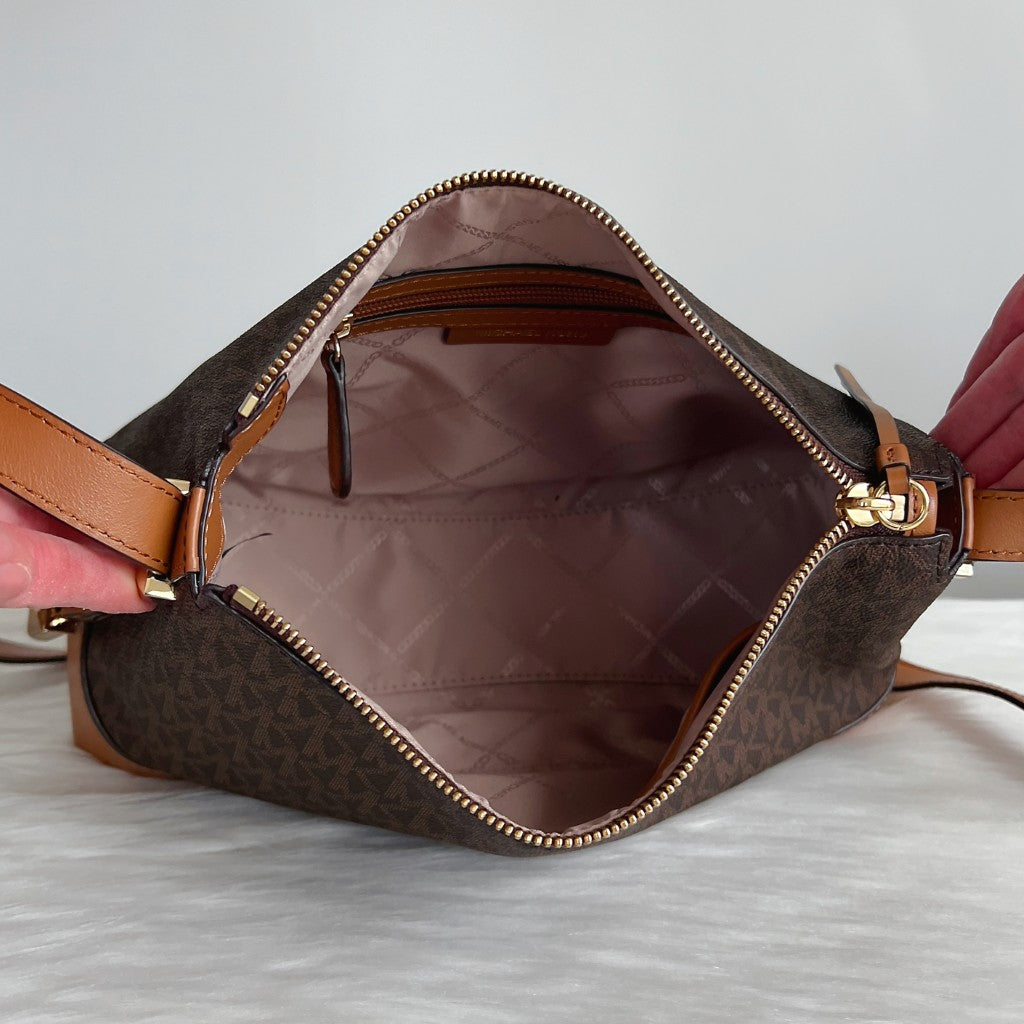 Michael Kors Caramel Leather Monogram Front Logo Crossbody Shoulder Bag Like New