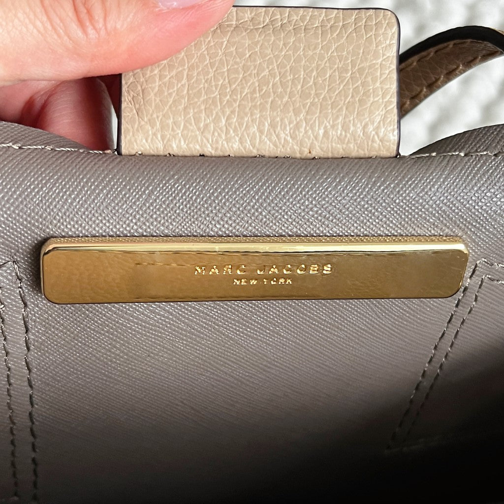 Marc Jacobs Beige Leather Triple Compartment 2 Way Shoulder Bag Like New