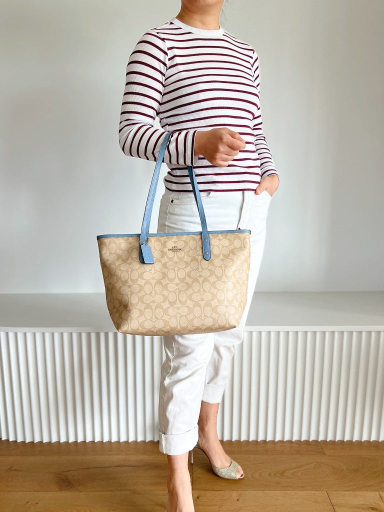 Coach Light Blue Leather Monogram Front Logo Carryall Shoulder Bag Like New