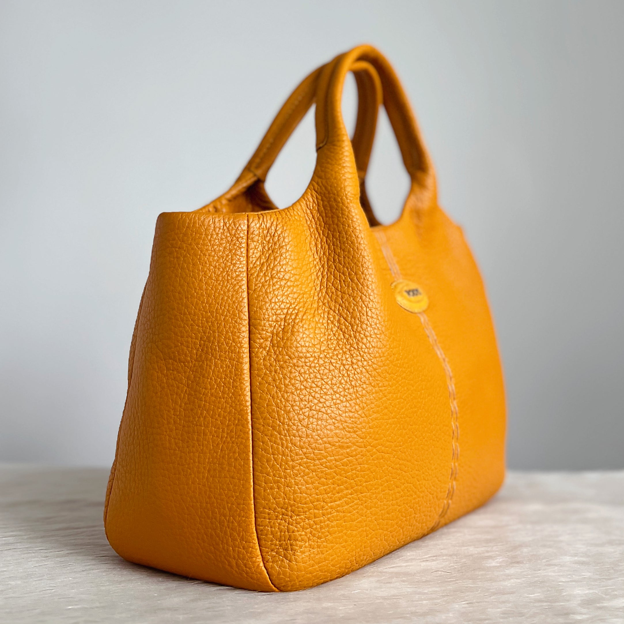 Tod's Mustard Leather Front Logo Slouchy 2 Way Shoulder Bag Excellent