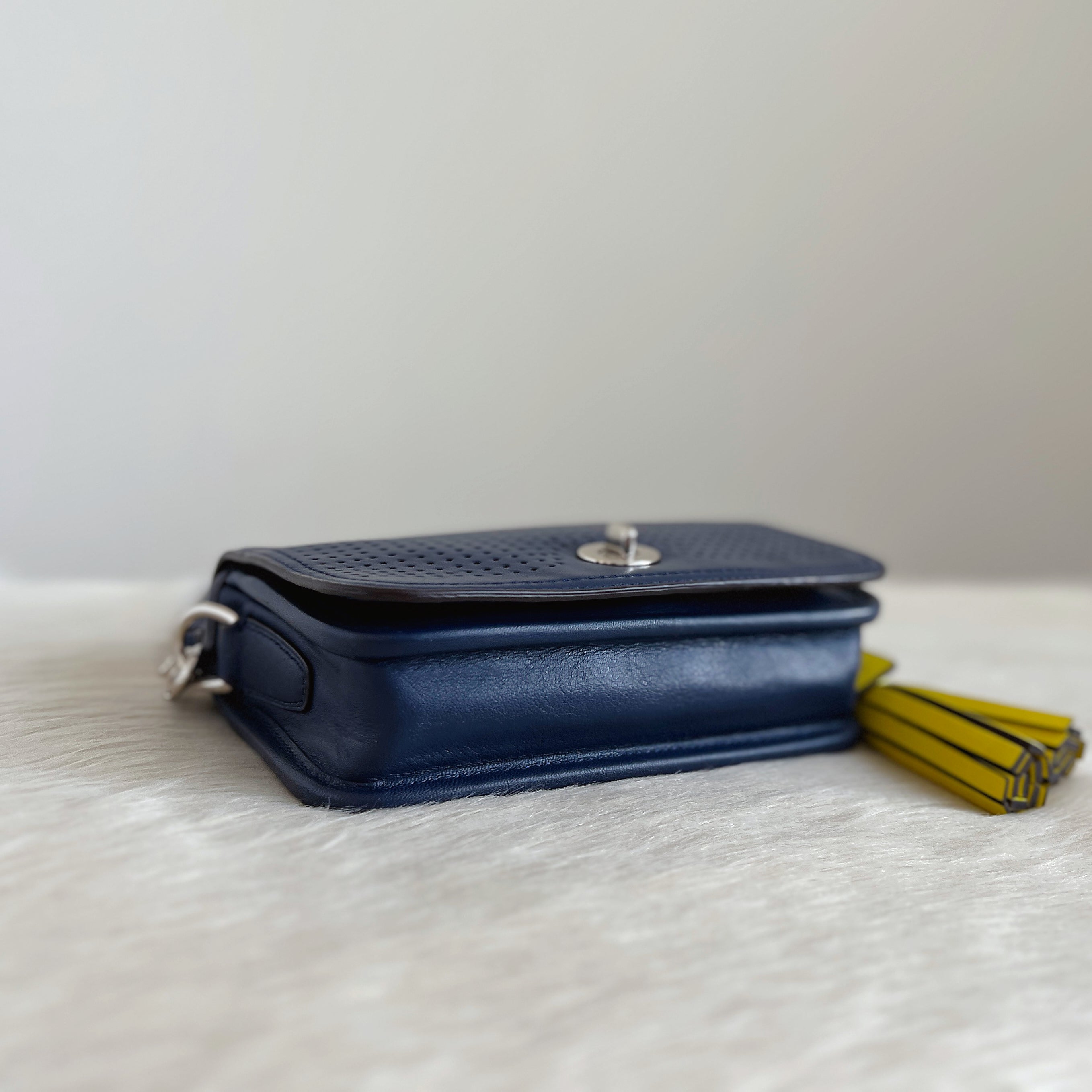 Coach Blue Leather Turn Lock Tassel Charm Crossbody Shoulder Bag Excellent