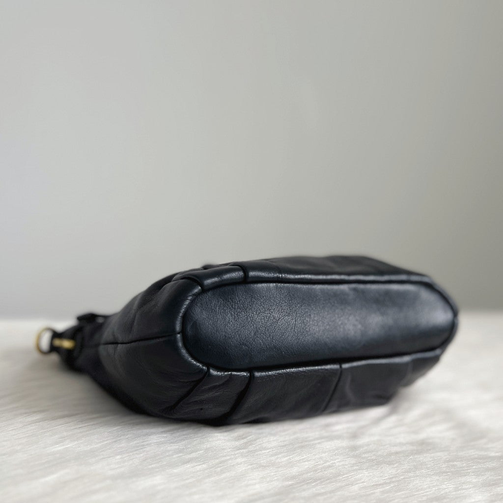 Coach Black Leather Double Buckle 2 Way Shoulder Bag Like New