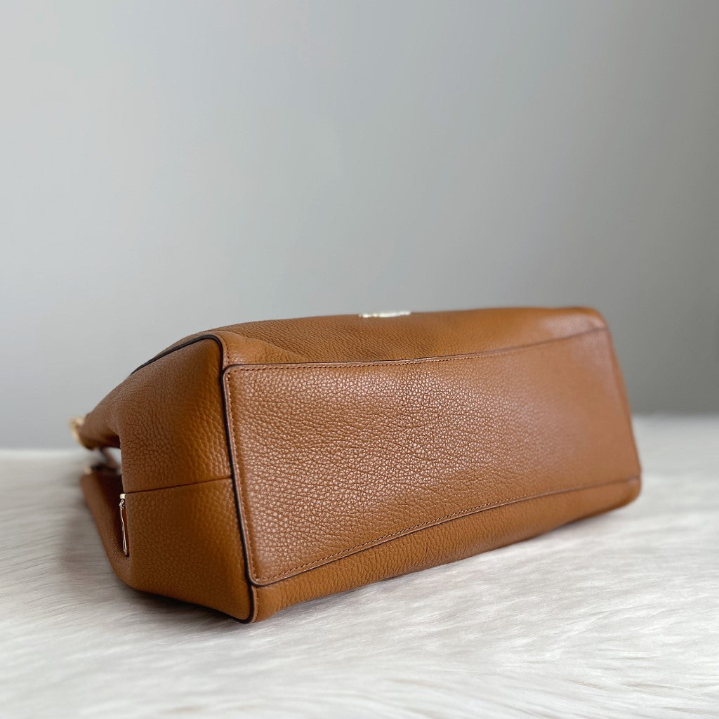 Coach Caramel Leather Triple Compartment Career Shoulder Bag Like New