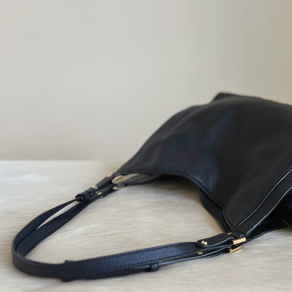 Michael Kors Black Leather Triple Compartment Slouchy Shoulder Bag Excellent