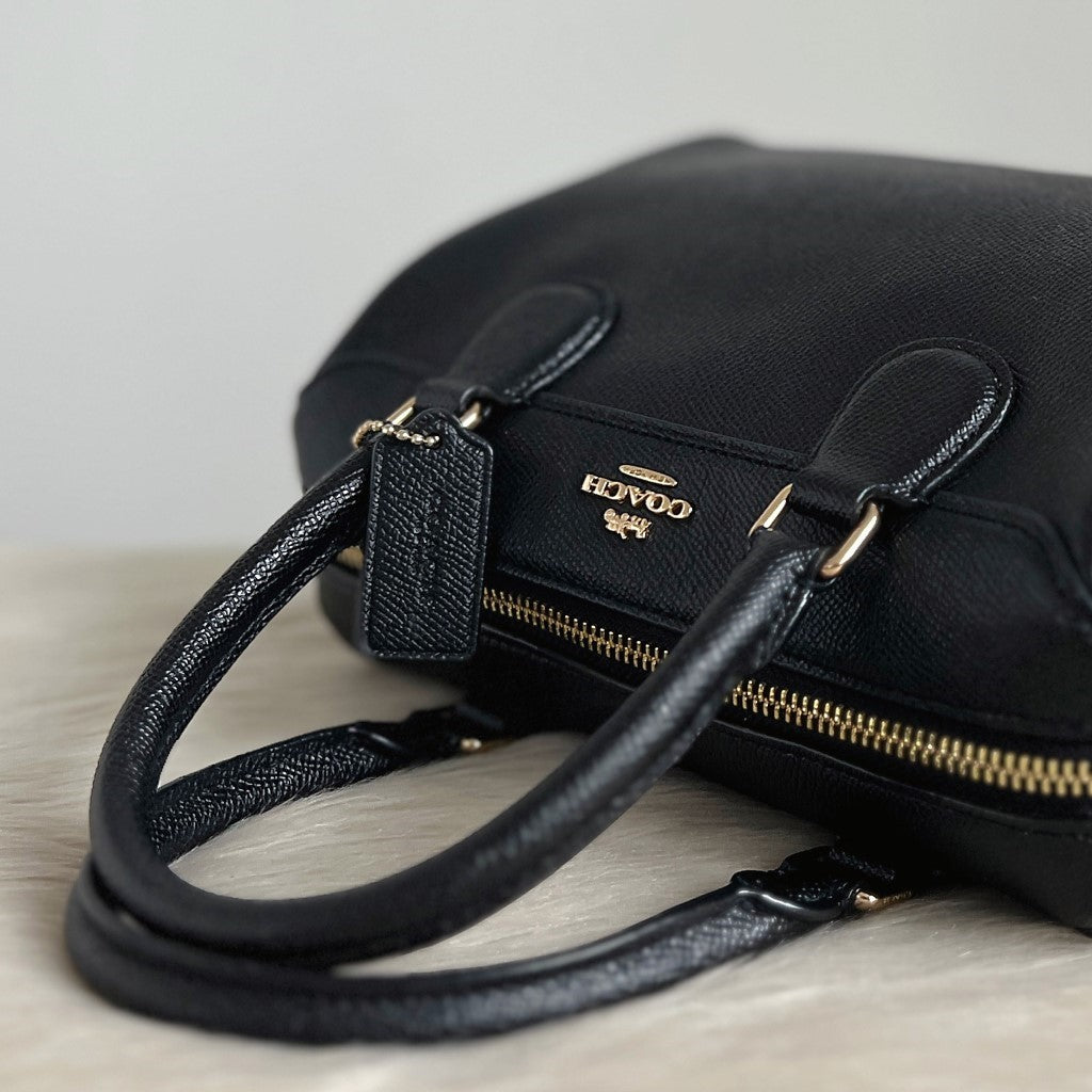Coach Black Leather Front Logo Boston 2 Way Shoulder Bag Like New