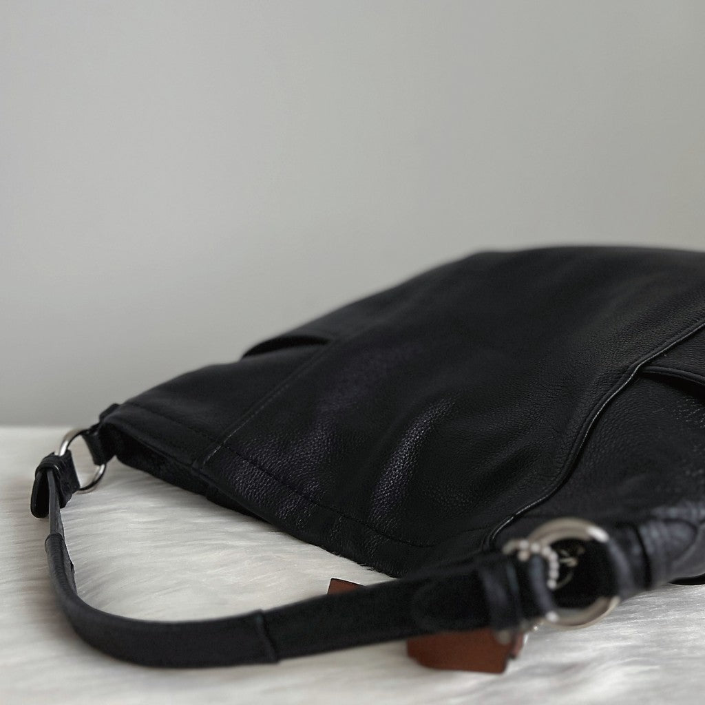 Coach Black Leather Front Logo Slouchy 2 Way Shoulder Bag Like New