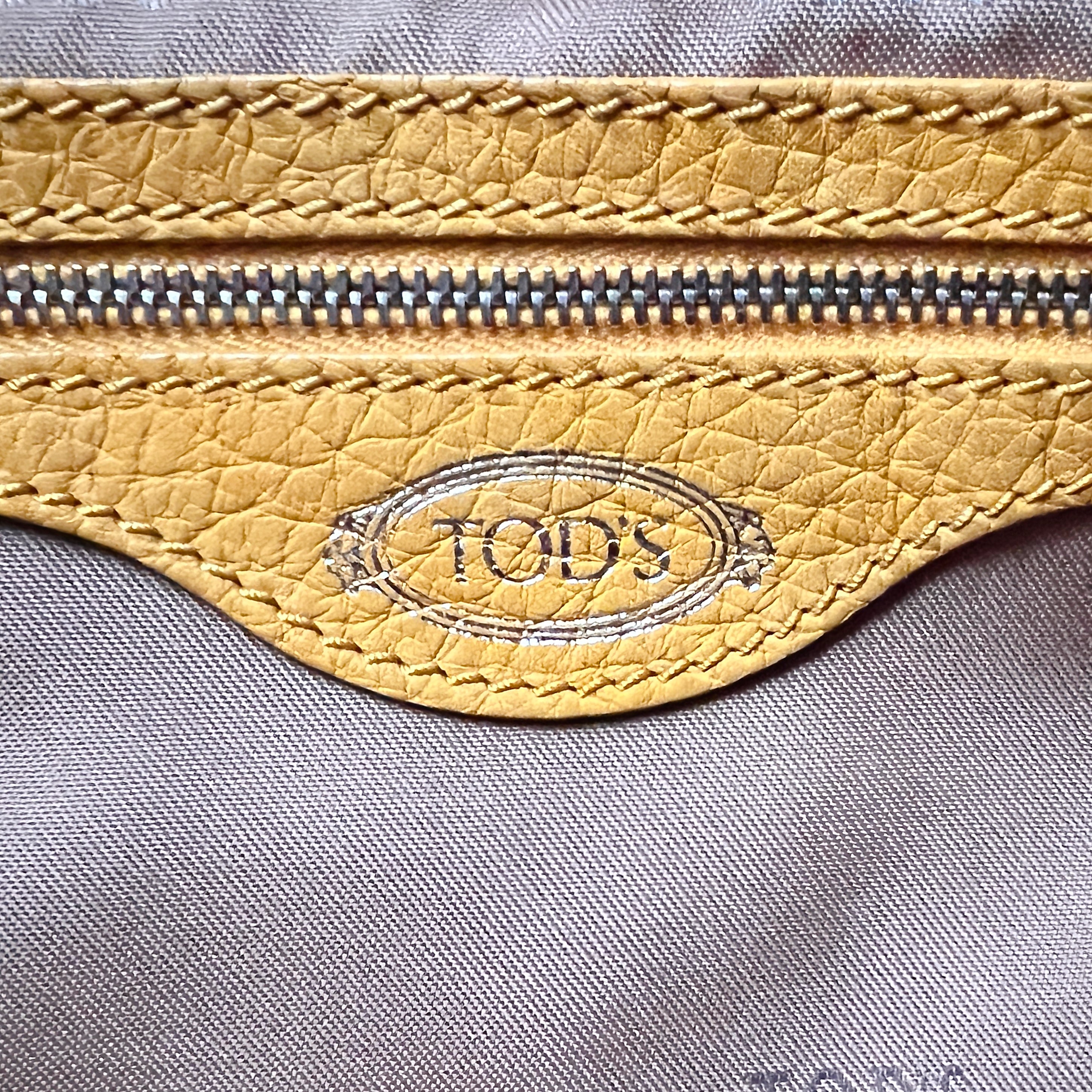 Tod's Mustard Leather Front Logo Slouchy 2 Way Shoulder Bag Excellent