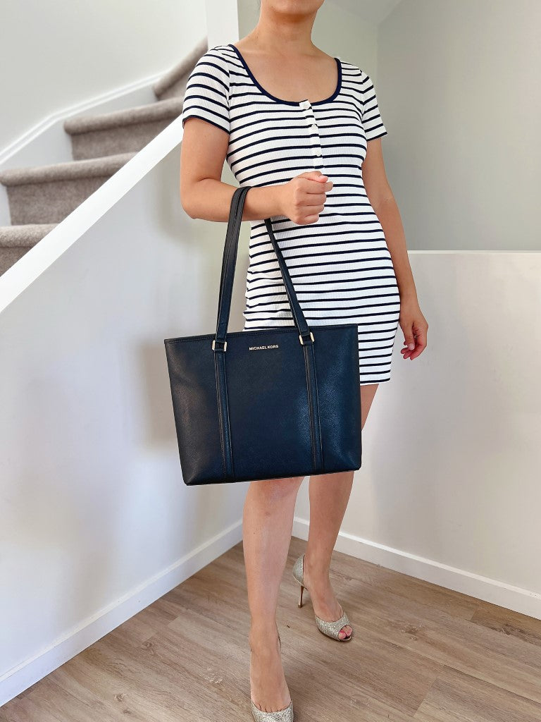 Michael Kors Black Leather Front Logo Carryall Shoulder Bag Like New