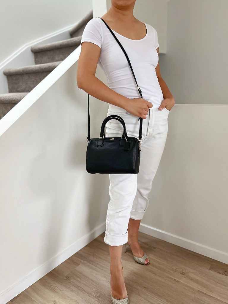 Coach Black Leather Front Logo Boston 2 Way Shoulder Bag Like New