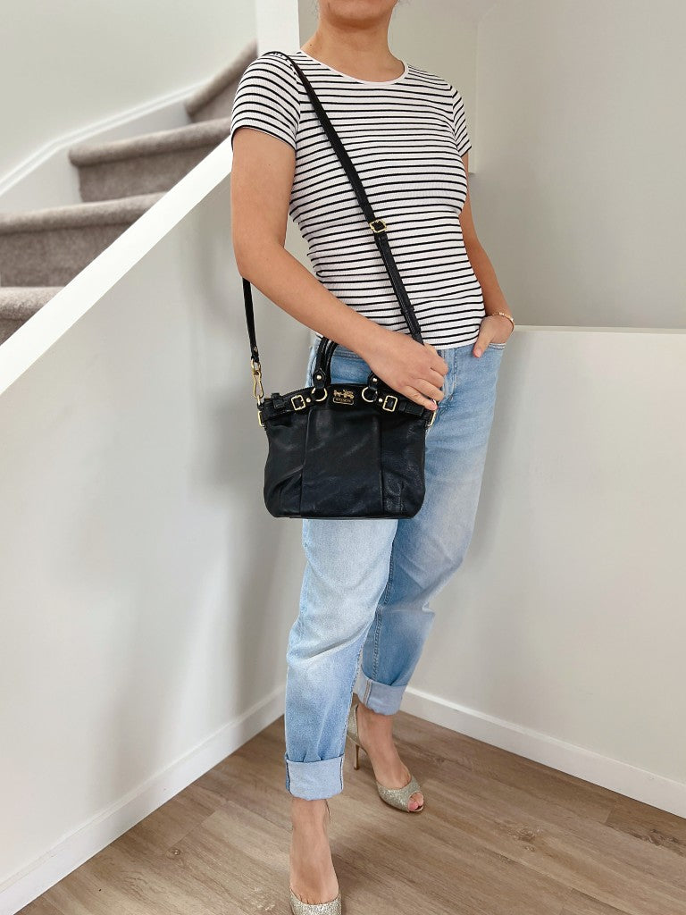 Coach Black Leather Double Buckle 2 Way Shoulder Bag Like New