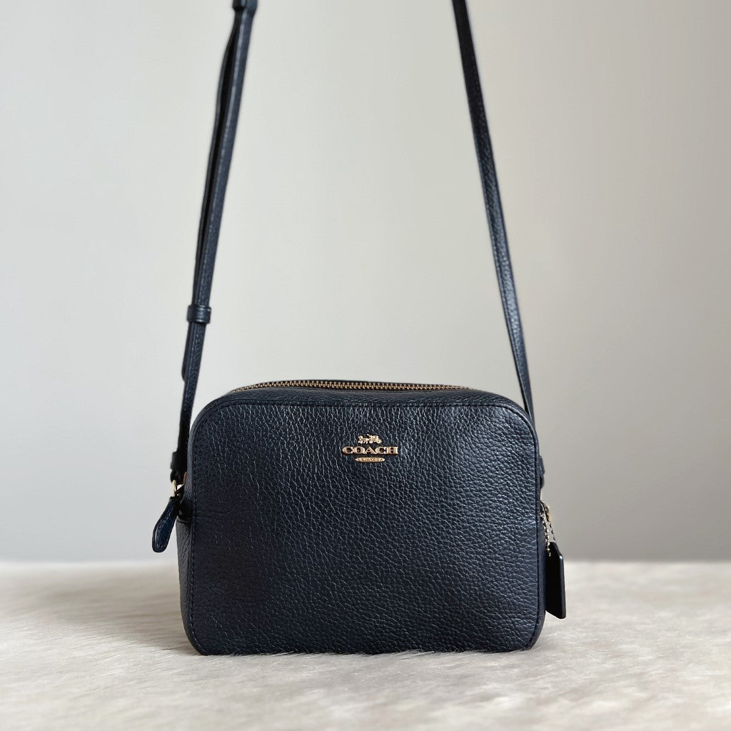 Coach Black Leather Front Logo Small Crossbody Shoulder Bag Excellent
