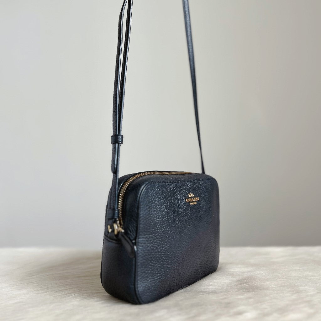 Coach Black Leather Front Logo Small Crossbody Shoulder Bag Excellent