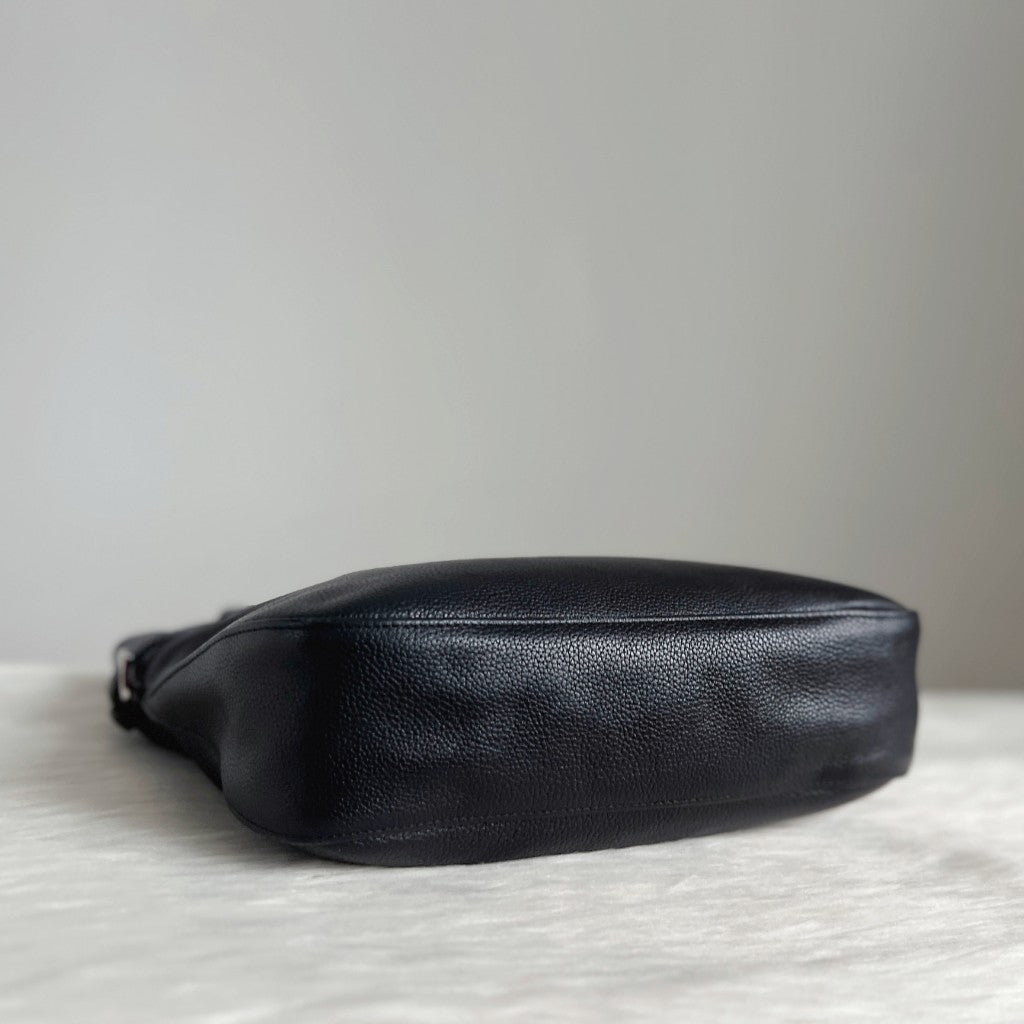 Longchamp Black Leather Buckle Detail Carryall Shoulder Bag Excellent