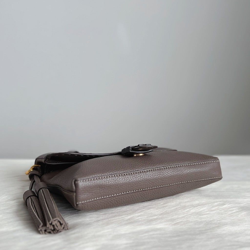 Tory Burch Taupe Leather Front Buckle Tassel Charm Crossbody Shoulder Bag Like New