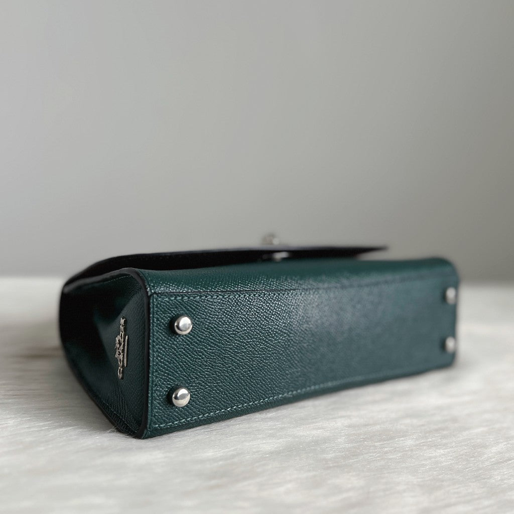 Coach Dark Green Leather Turn Lock 2 Way Shoulder Bag Like New