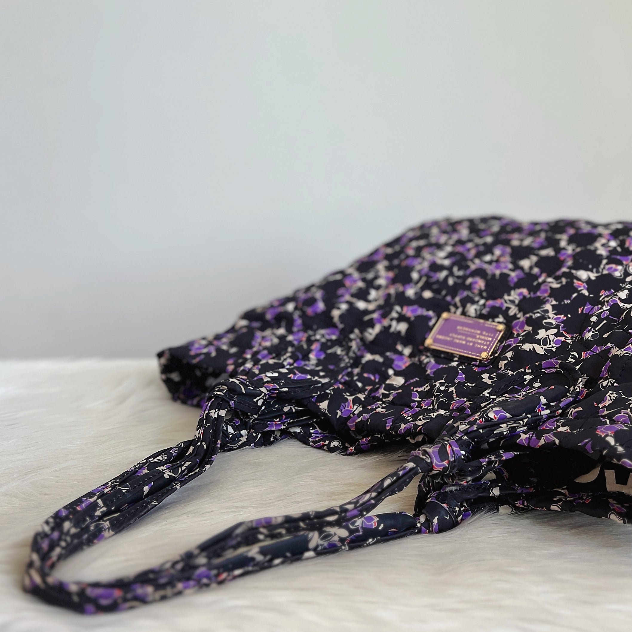 Marc Jacobs Floral Pattern Holiday Large Shoulder Bag Excellent
