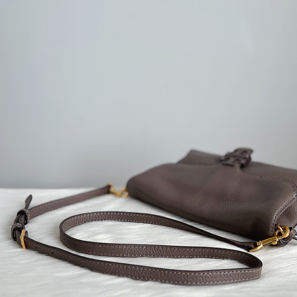 Tory Burch Taupe Leather Front Buckle Tassel Charm Crossbody Shoulder Bag Like New