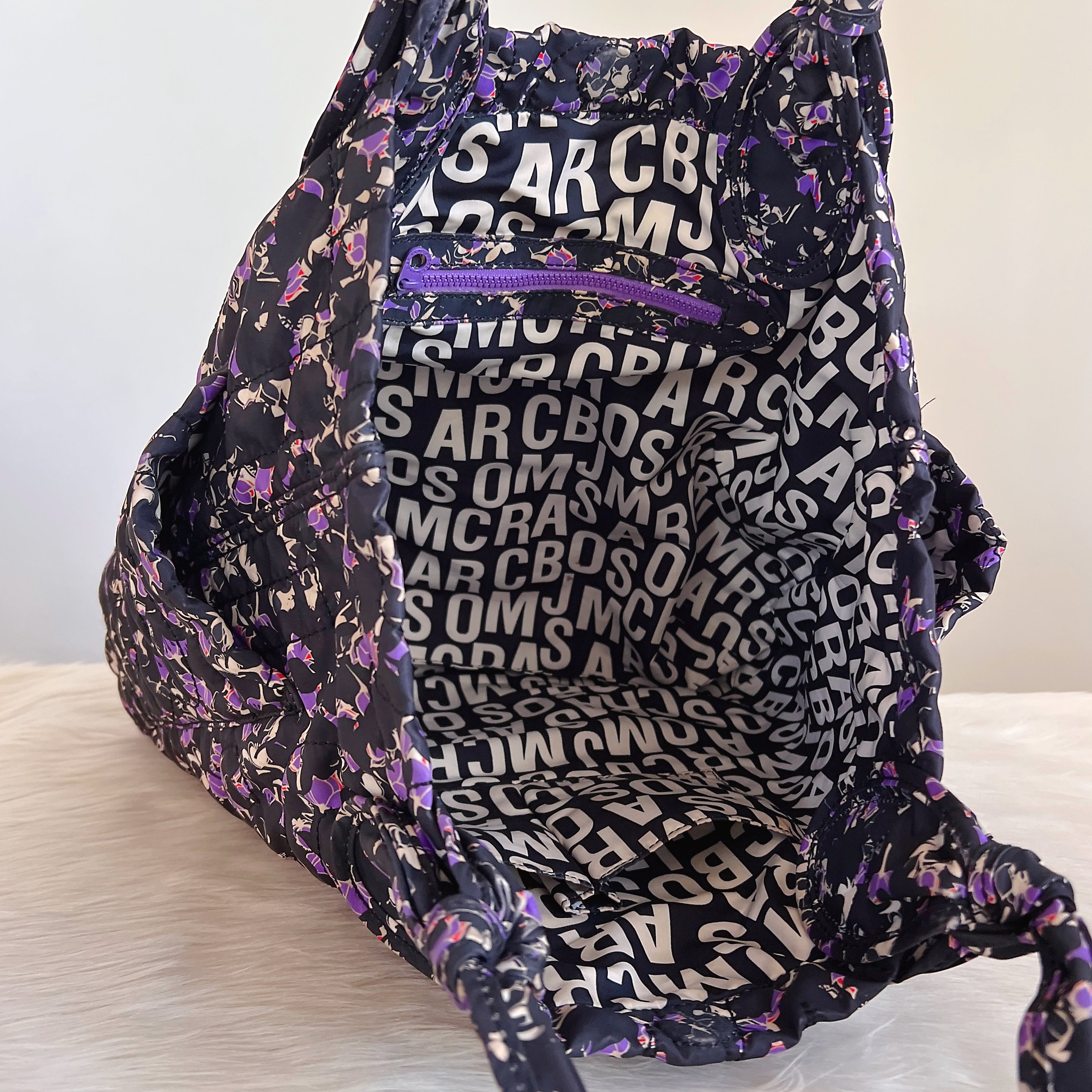 Marc Jacobs Floral Pattern Holiday Large Shoulder Bag Excellent