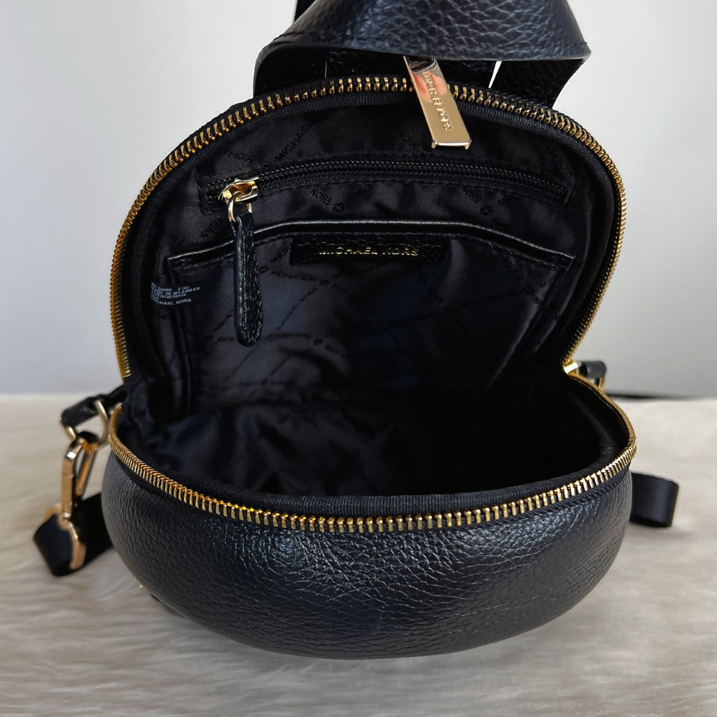 Michael Kors Black Leather Double Compartment Small Backpack Like New