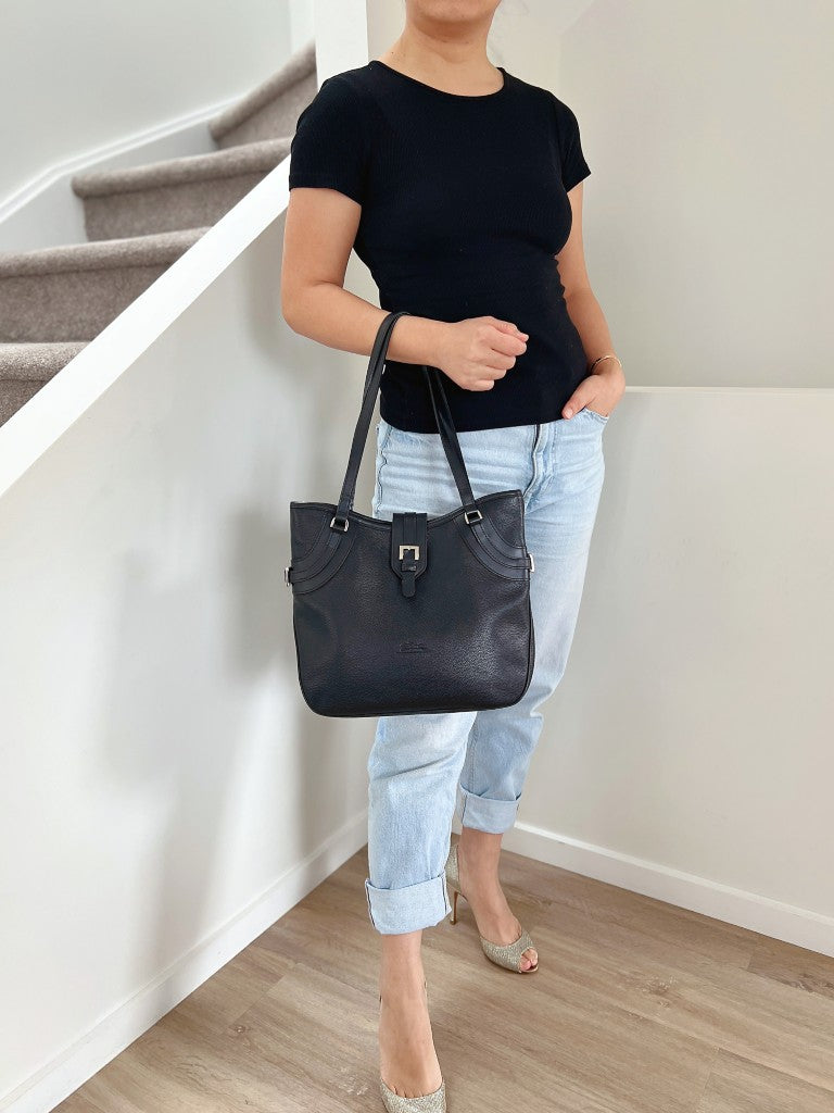Longchamp Black Leather Buckle Detail Carryall Shoulder Bag Excellent