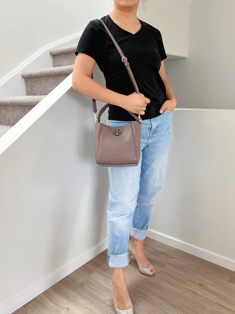 Tory Burch Taupe Leather Front Logo Bucket 2 Way Shoulder Bag Excellent