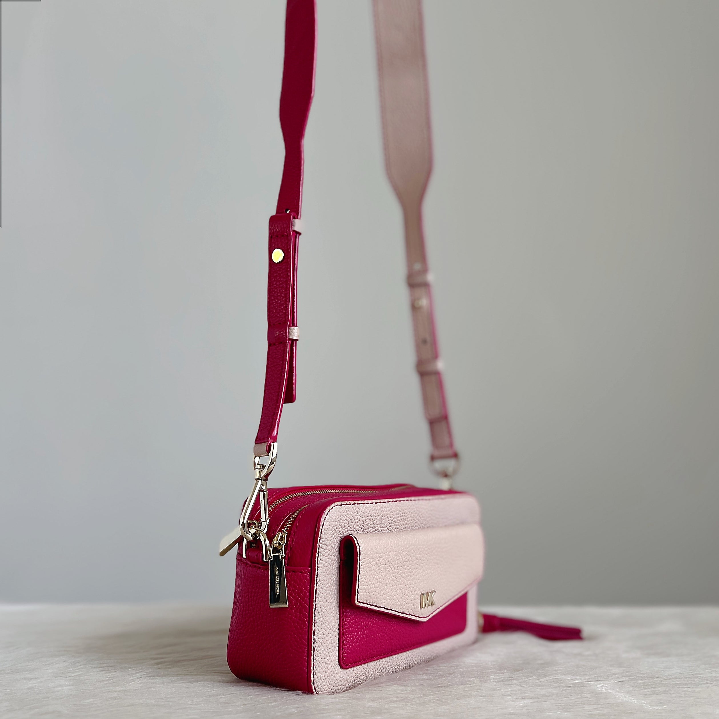Michael Kors Two Tone Leather Double Compartment Crossbody Shoulder Bag Excellent