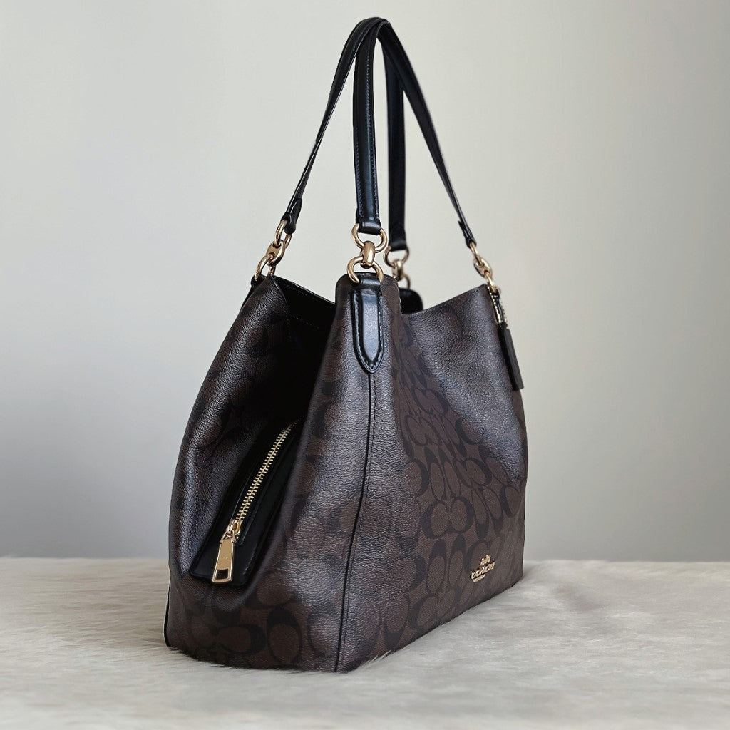Coach Black Leather Monogram Triple Compartment Shoulder Bag Excellent