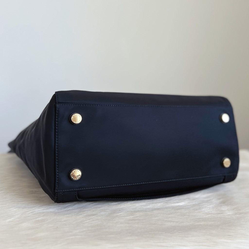Michael Kors Black Front Zip Pocket Carryall Shoulder Bag Like New