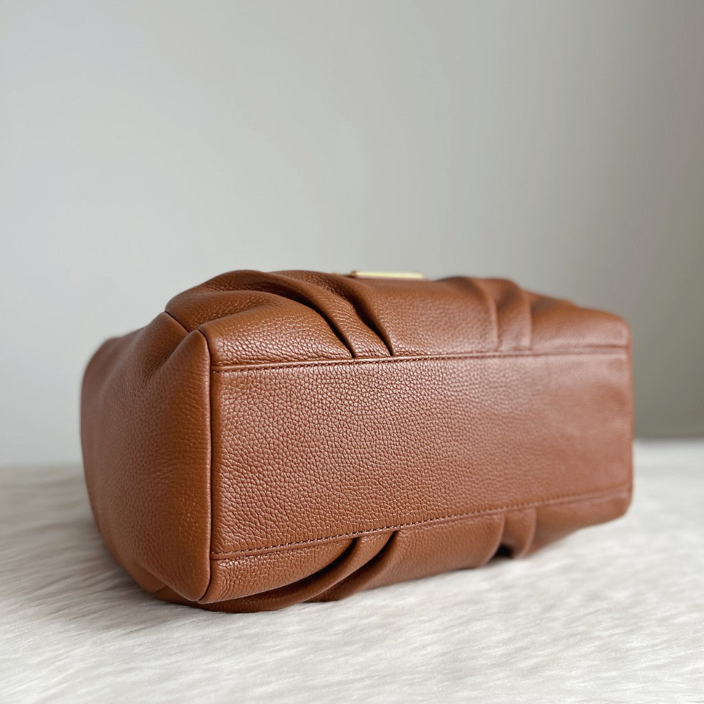 Marc Jacobs Caramel Leather Logo Detail 2 Way Shoulder Bag Like New
