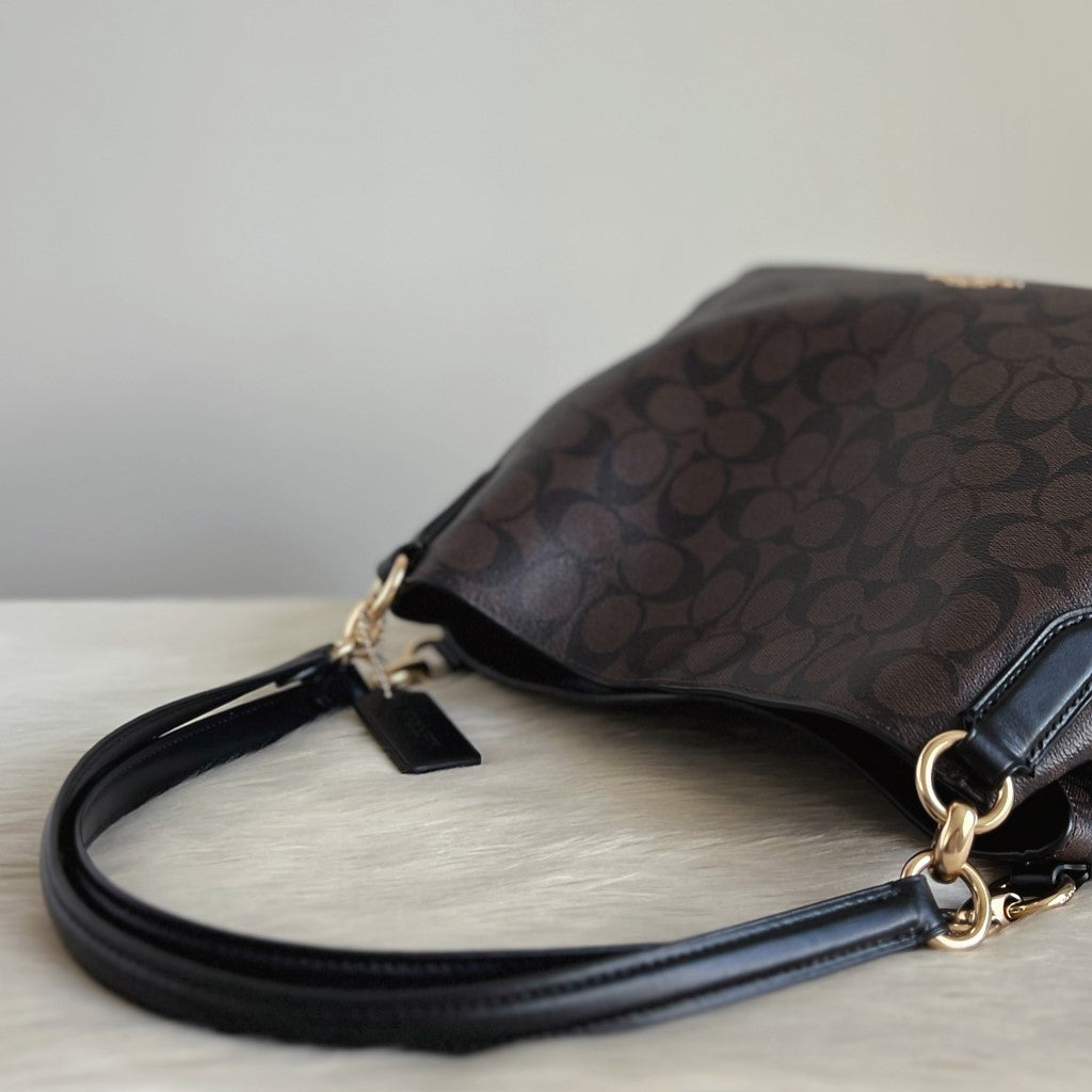 Coach Black Leather Monogram Triple Compartment Shoulder Bag Excellent