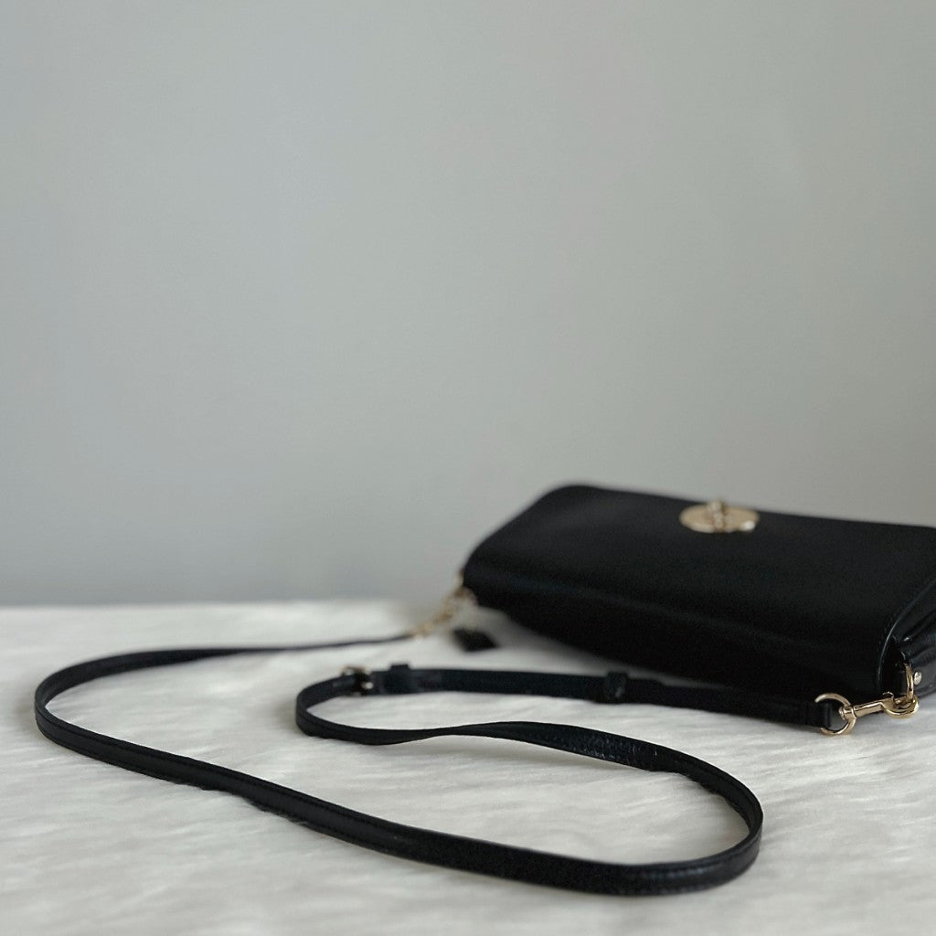 Coach Black Leather Turn Lock Flap Crossbody Shoulder Bag Like New