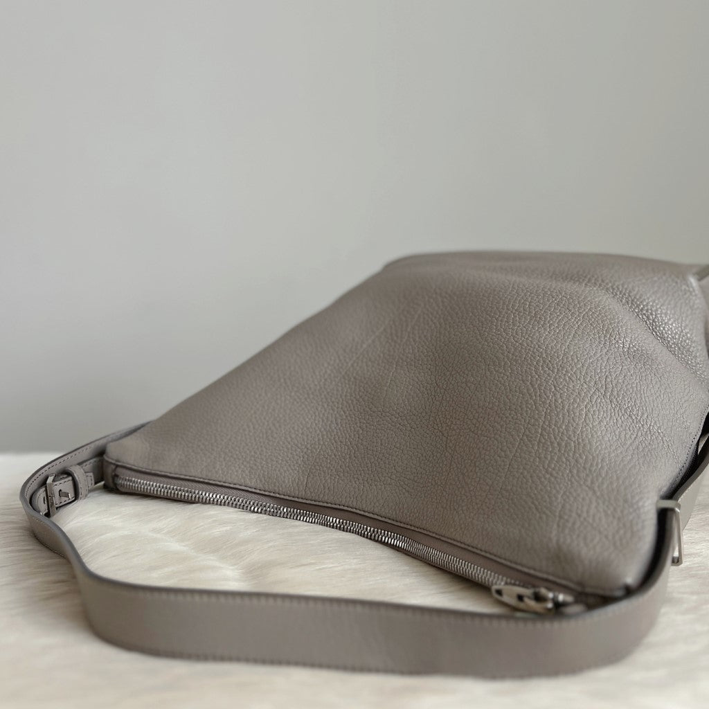 Alexander Wang Grey Leather Slouchy Bucket Shoulder Bag Excellent