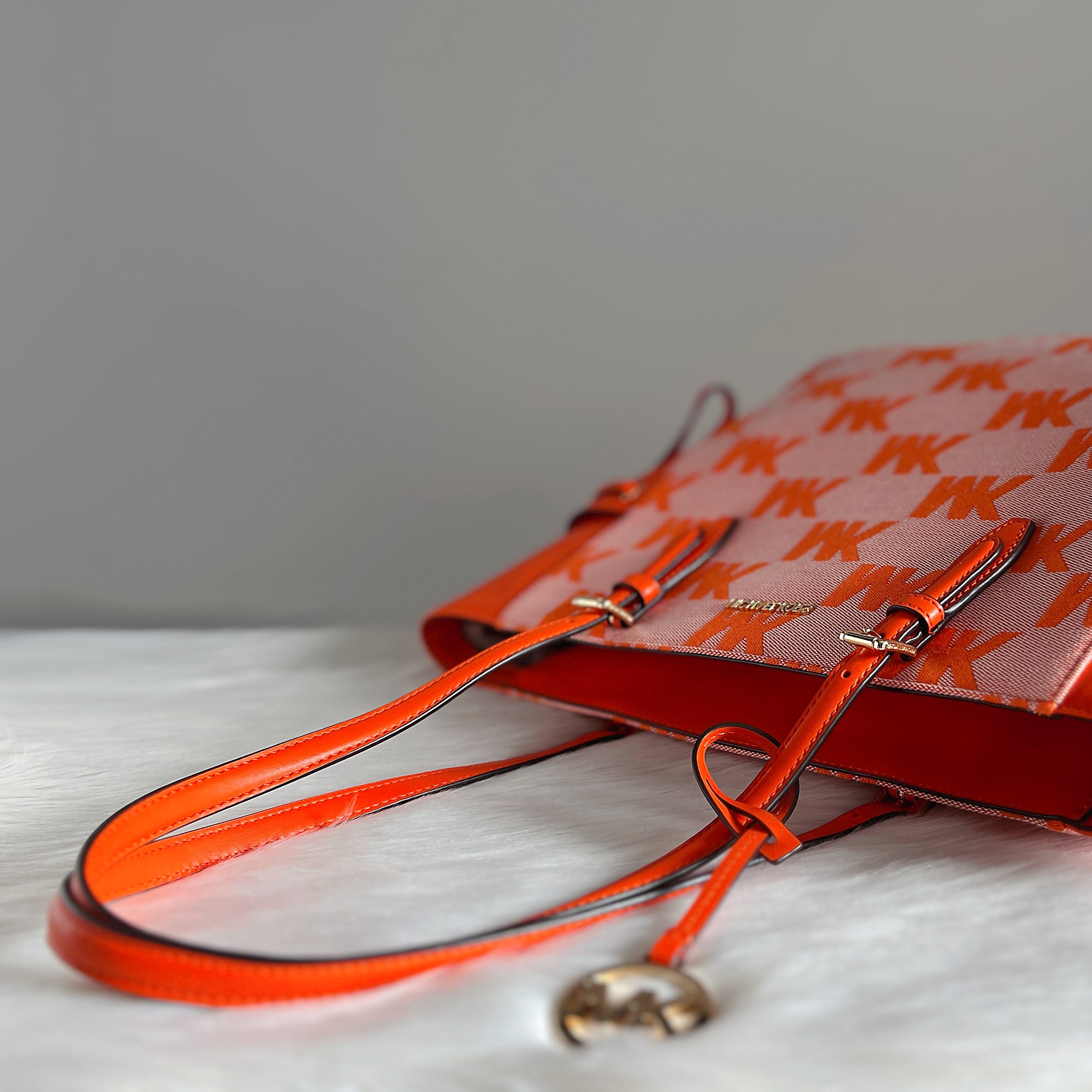 Michael Kors Orange Leather Monogram Drawstring Large Shoulder Bag Like New