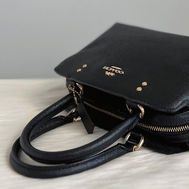 Coach Black Leather Triple Compartment Career 2 Way Shoulder Bag Like New
