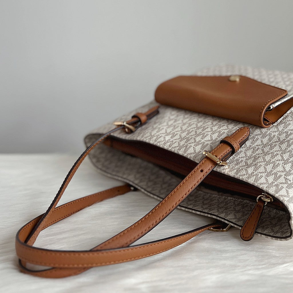 Michael Kors Caramel Leather Monogram Triple Compartment Shoulder Bag Like New