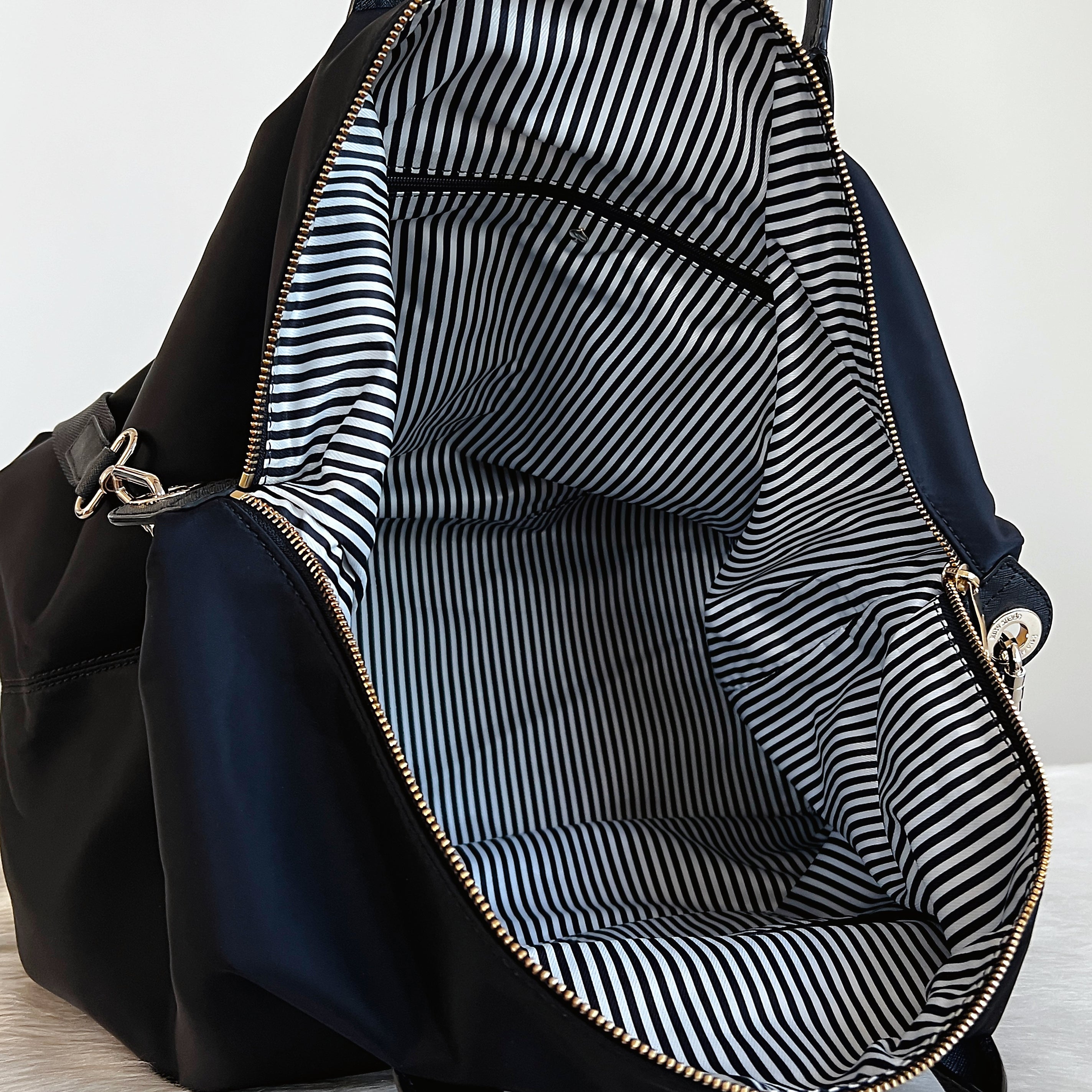 Kate Spade Black Front Logo Classic Carryall Large Travel Bag Like New