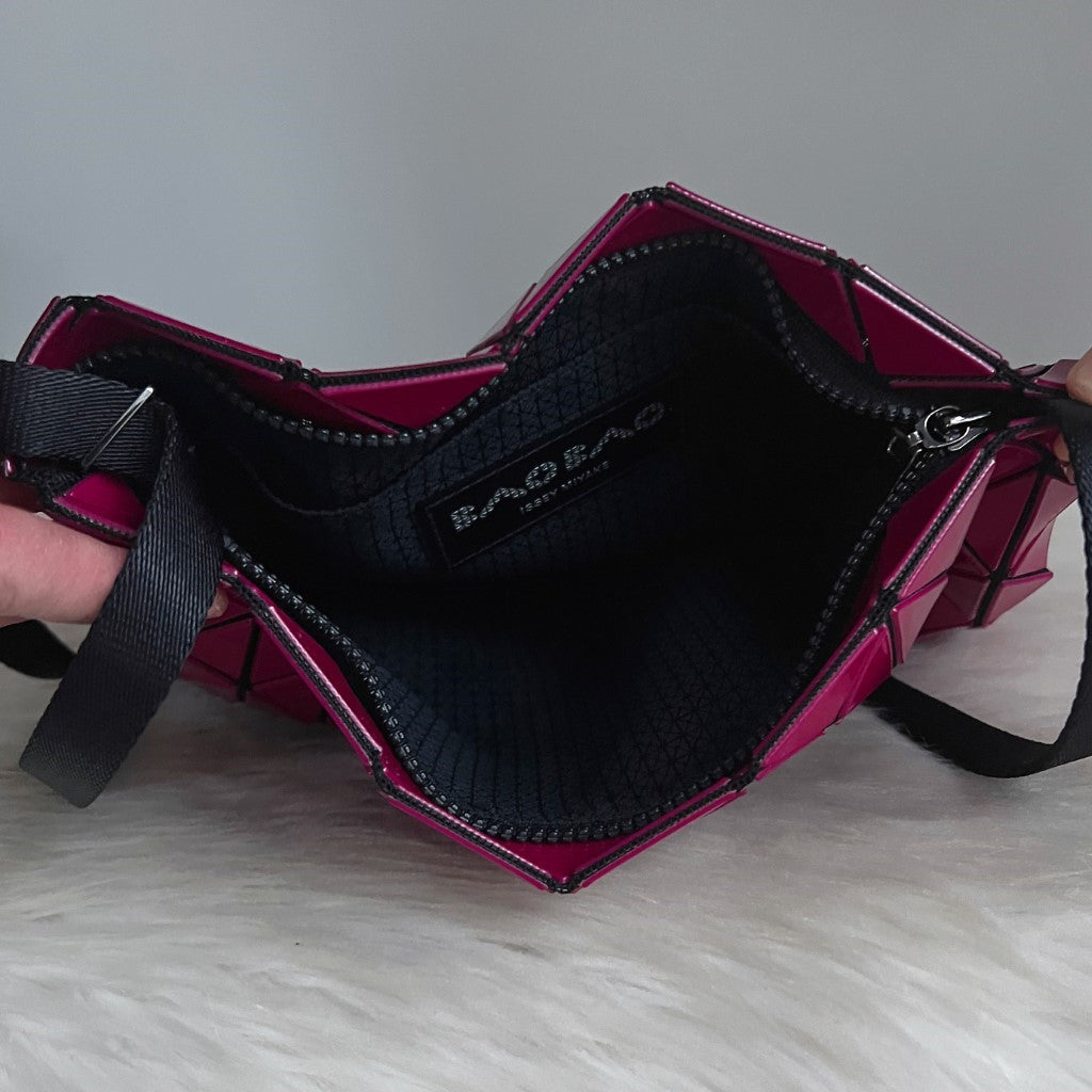 Issey Miyake Fuchsia Geometric Panels Crossbody Shoulder Bag Excellent