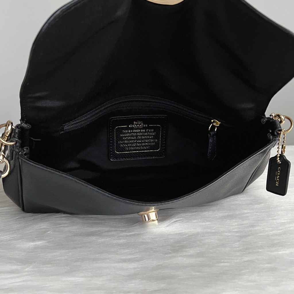 Coach Black Leather Turn Lock Flap Crossbody Shoulder Bag Like New