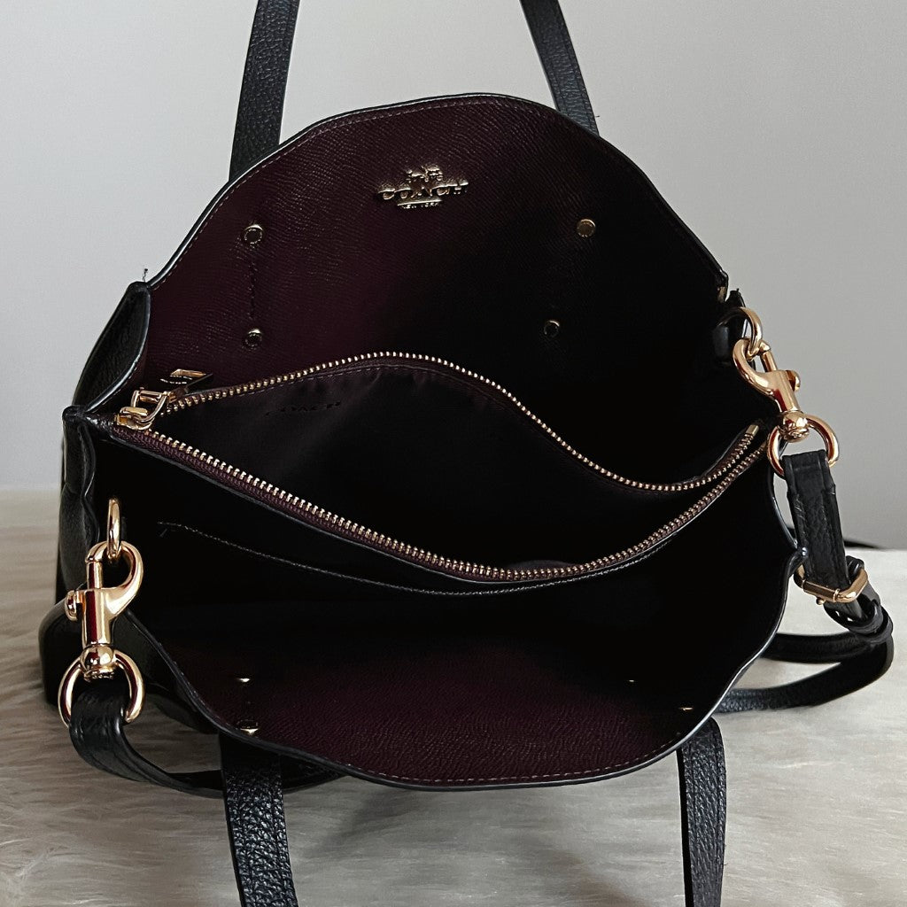 Coach Black Leather Triple Compartment 2 Way Shoulder Bag Like New