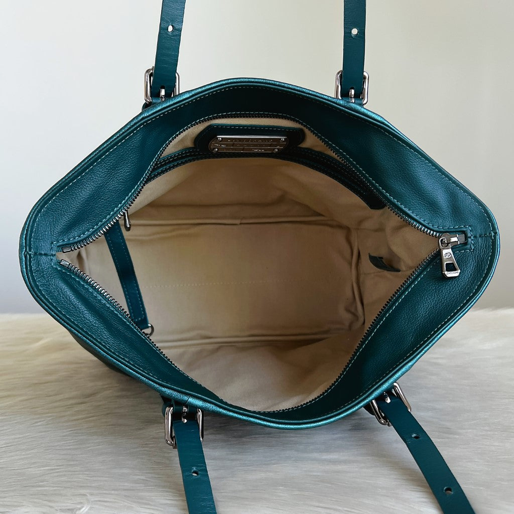 Longchamp Dark Green Leather Quilted Career Shoulder Bag Excellent
