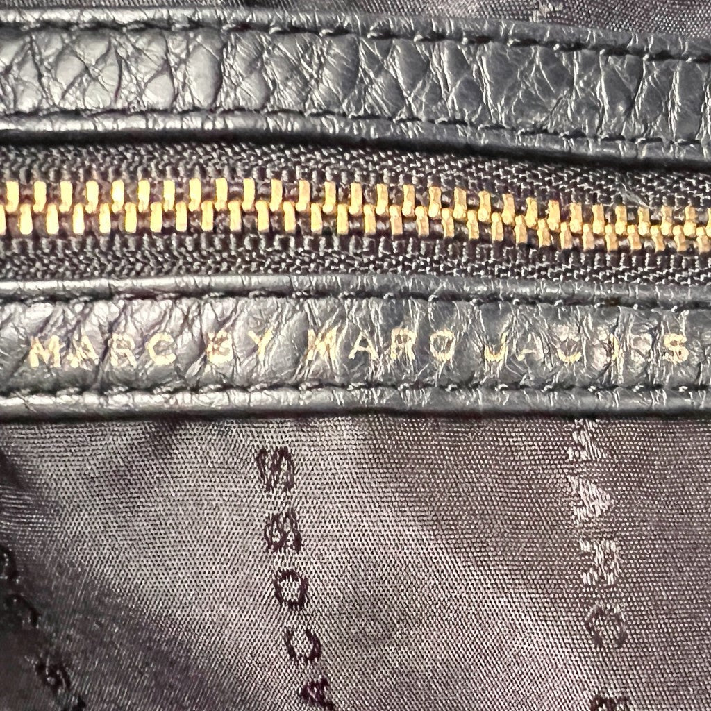 Marc Jacobs Black Leather Front Logo Slouchy 2 Way Shoulder Bag