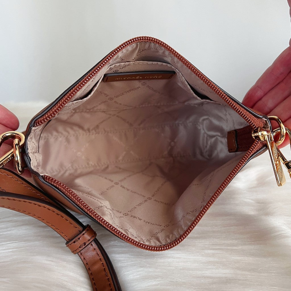 Michael Kors Caramel Leather Monogram 2 Way Shoulder Bag 2-in-1 Like New