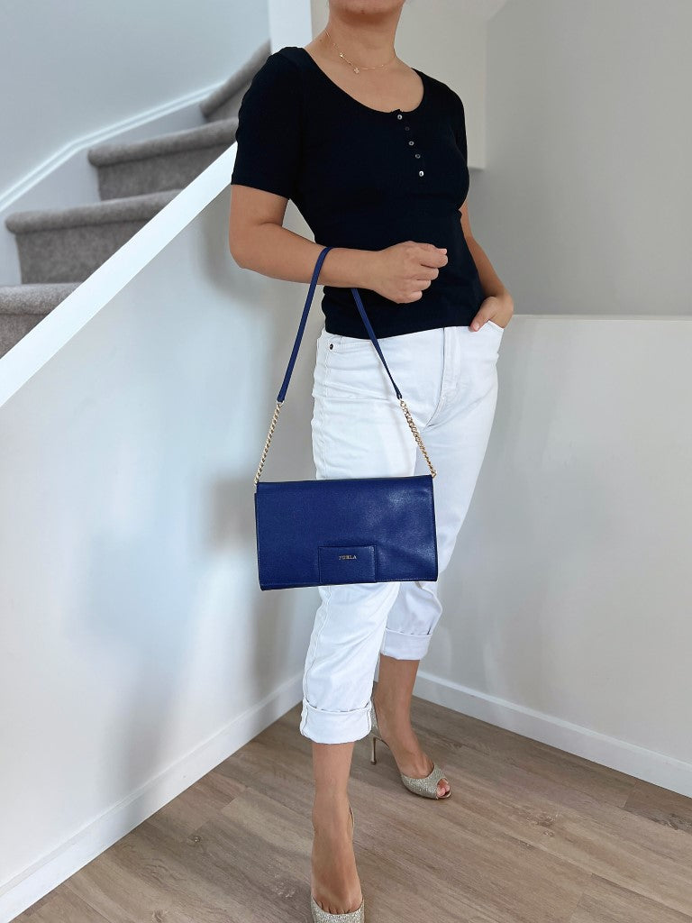 Furla Violet Leather Front Logo Chain Detail Shoulder Bag Like New