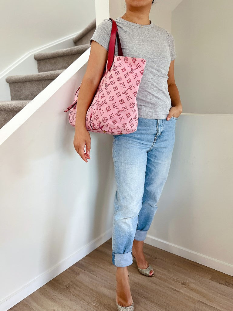 Louis Vuitton Limited Edition Fuchsia Monogram Large Carryall Shoulder Bag