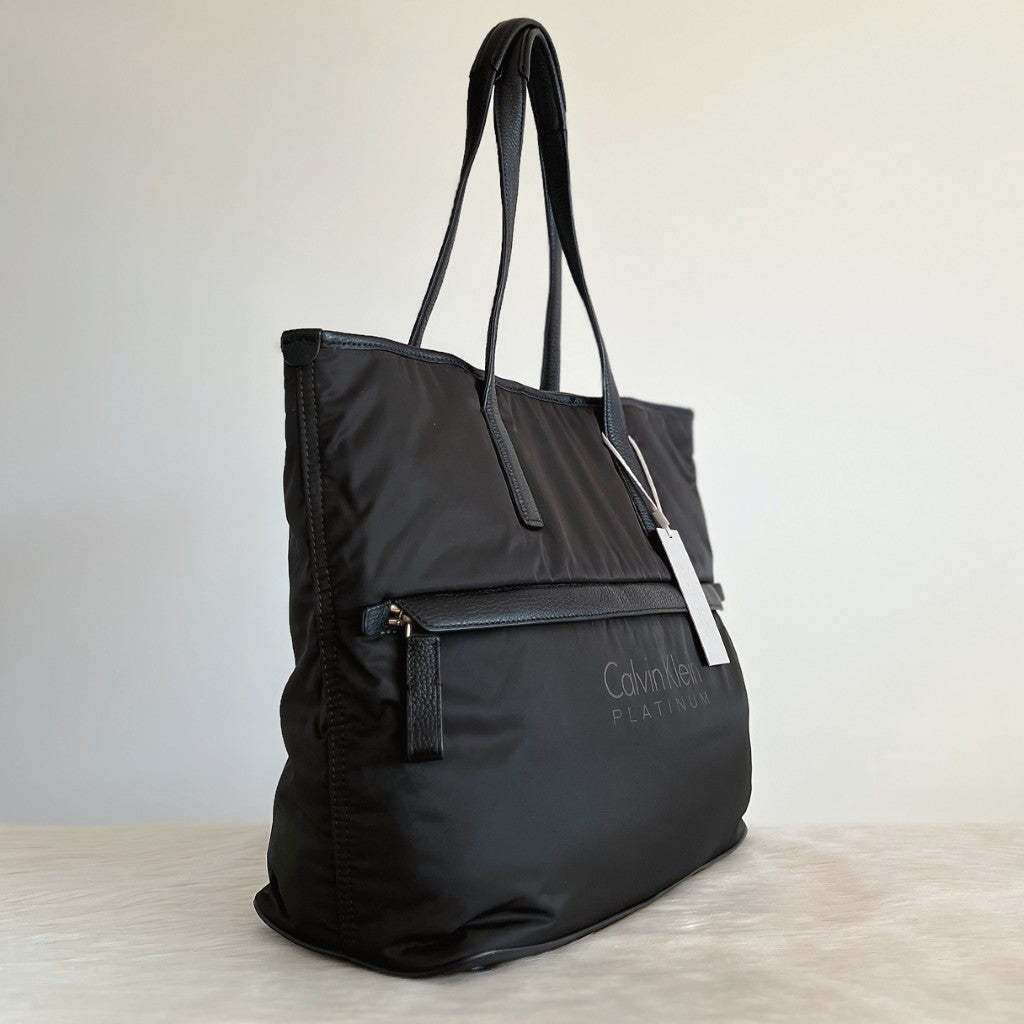 Calvin Klein Black Leather Front Logo Carryall Shoulder Bag New with Tags