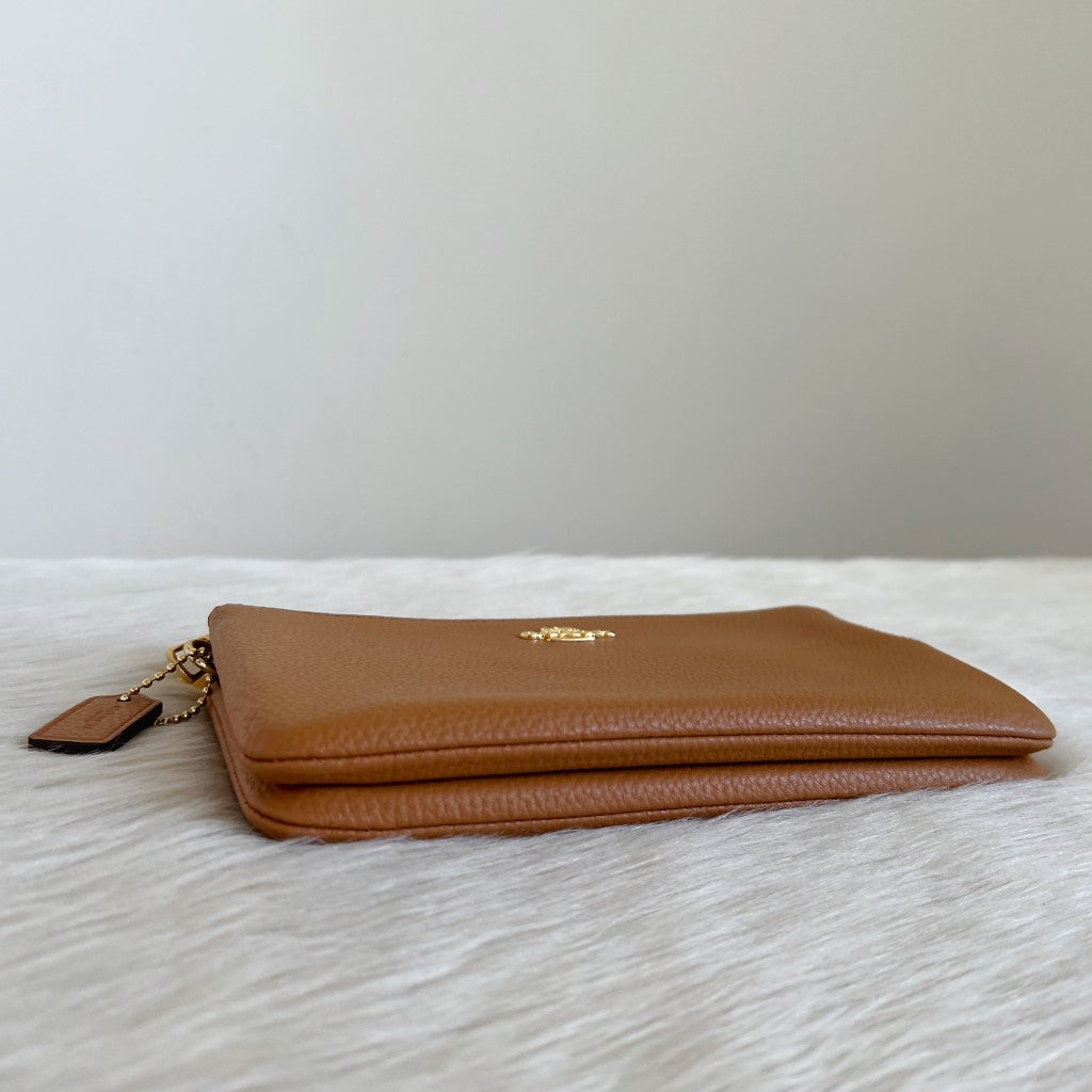 Coach Caramel Leather Front Logo Double Compartment Wallet Excellent