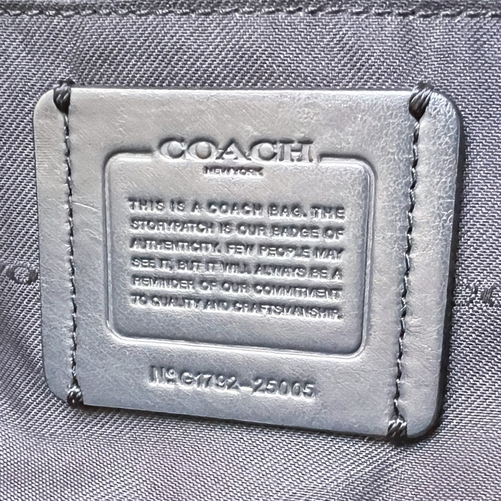 Coach Black Leather Cut Out Details 2 Way Shoulder Bag Excellent