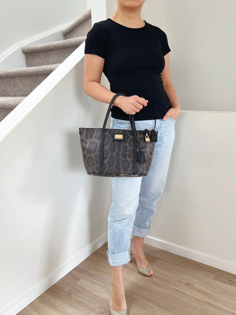 Dolce & Gabbana D&G Black Leather Leopard Pattern Tote Bag Like New