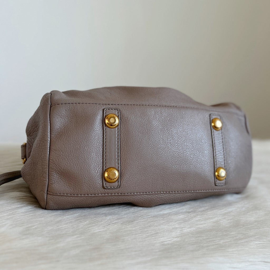 Marc Jacobs Taupe Leather Classic Q 2 Way Shoulder Bag