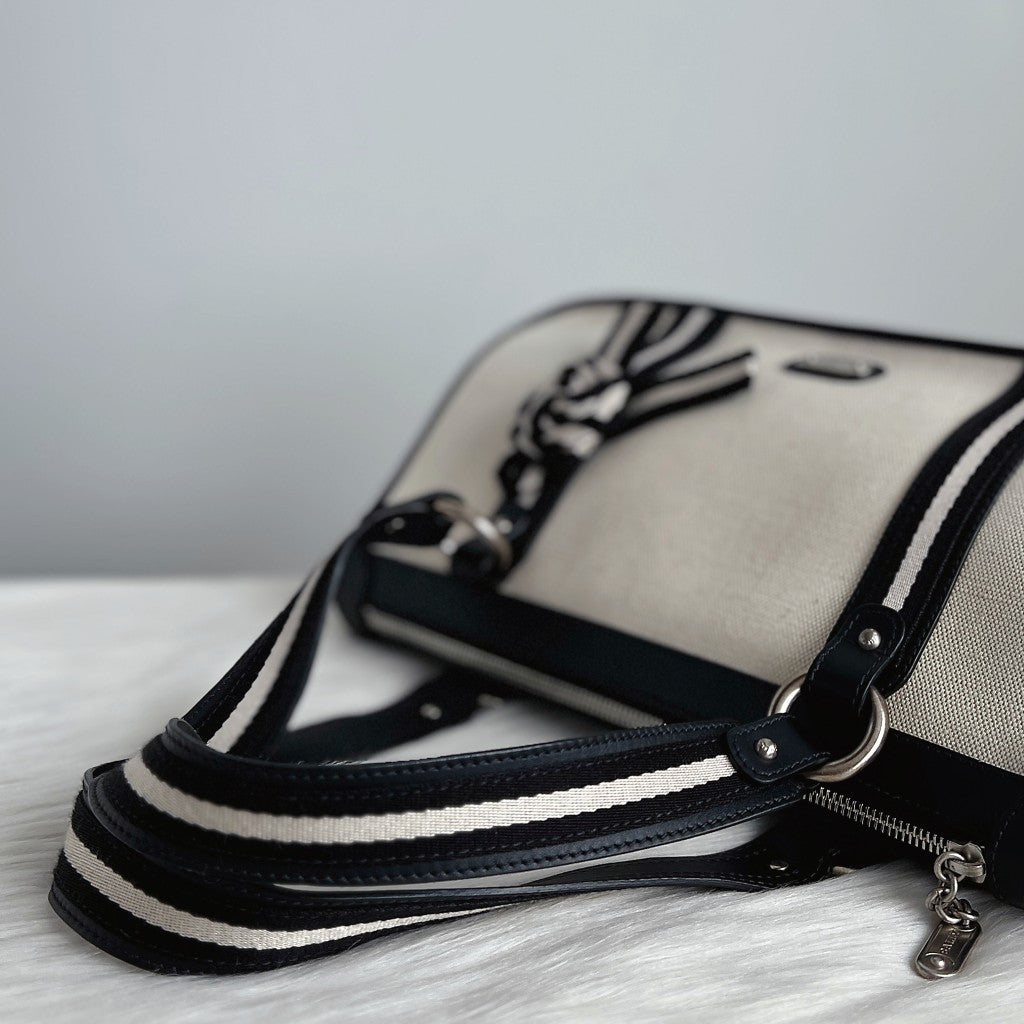 Bally Black Leather Floral Charm Stripe Detail Shoulder Bag Excellent